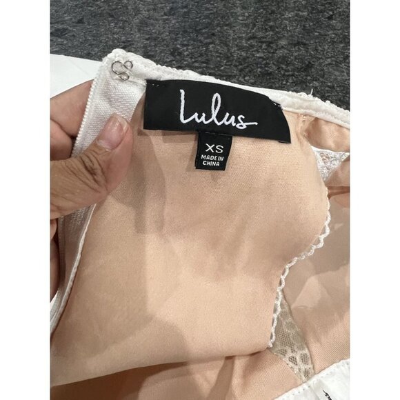 Lulu's White Lace Flowy Maxi Gown Dress $99 NWT - Picture 14 of 14